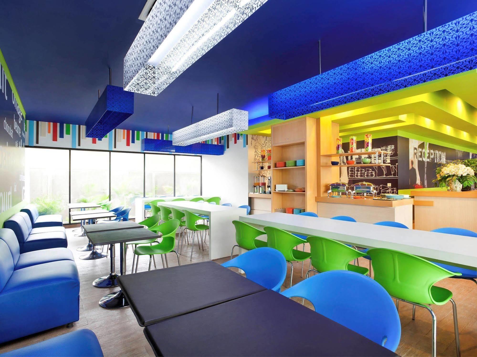 Ibis Budget Jakarta Daan Mogot Exterior photo