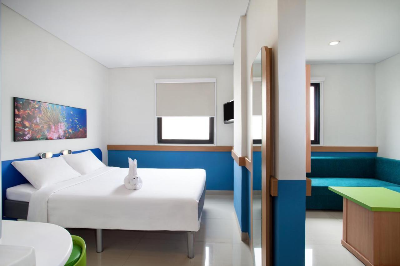 Ibis Budget Jakarta Daan Mogot Exterior photo